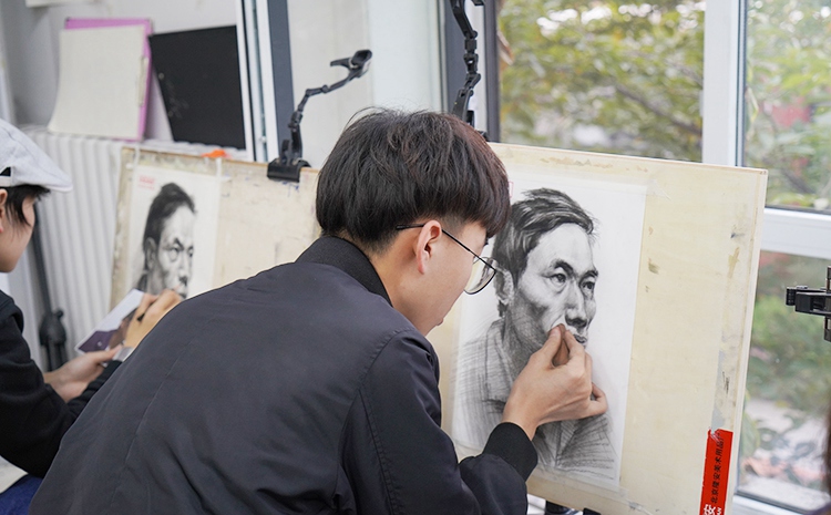 画室暑假班怎么收费（2）